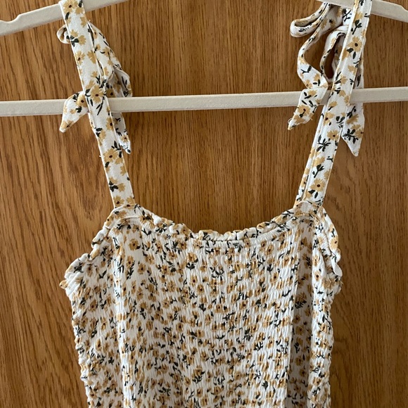 Abercrombie and fitch floral jumpsuit with tie - Picture 4 of 6